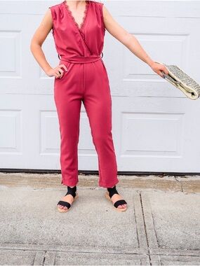 Sleeveless Lace-Trim Jumpsuit in Dusty Rose with Flaws Size Small